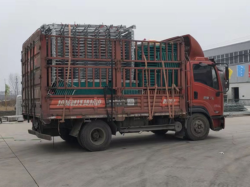 湖北發(fā)車2.4*1.8米產床